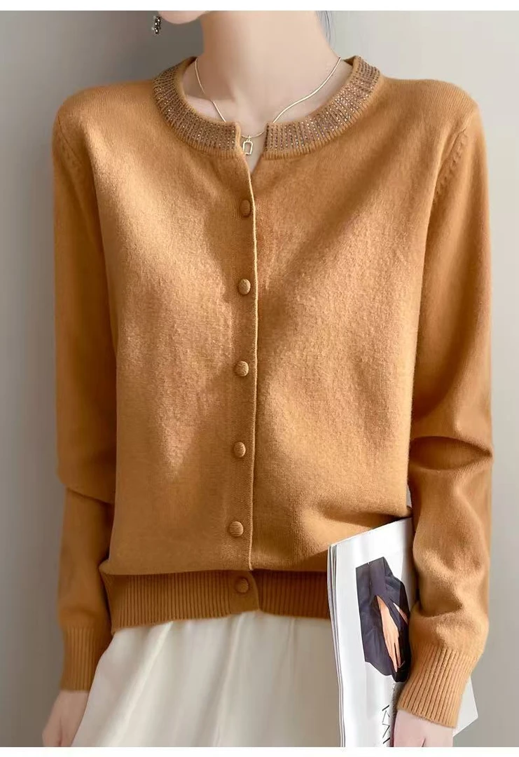 2025春季新款气质烫钻圆领针织衫珍品短款外套宽松开衫百搭上衣女