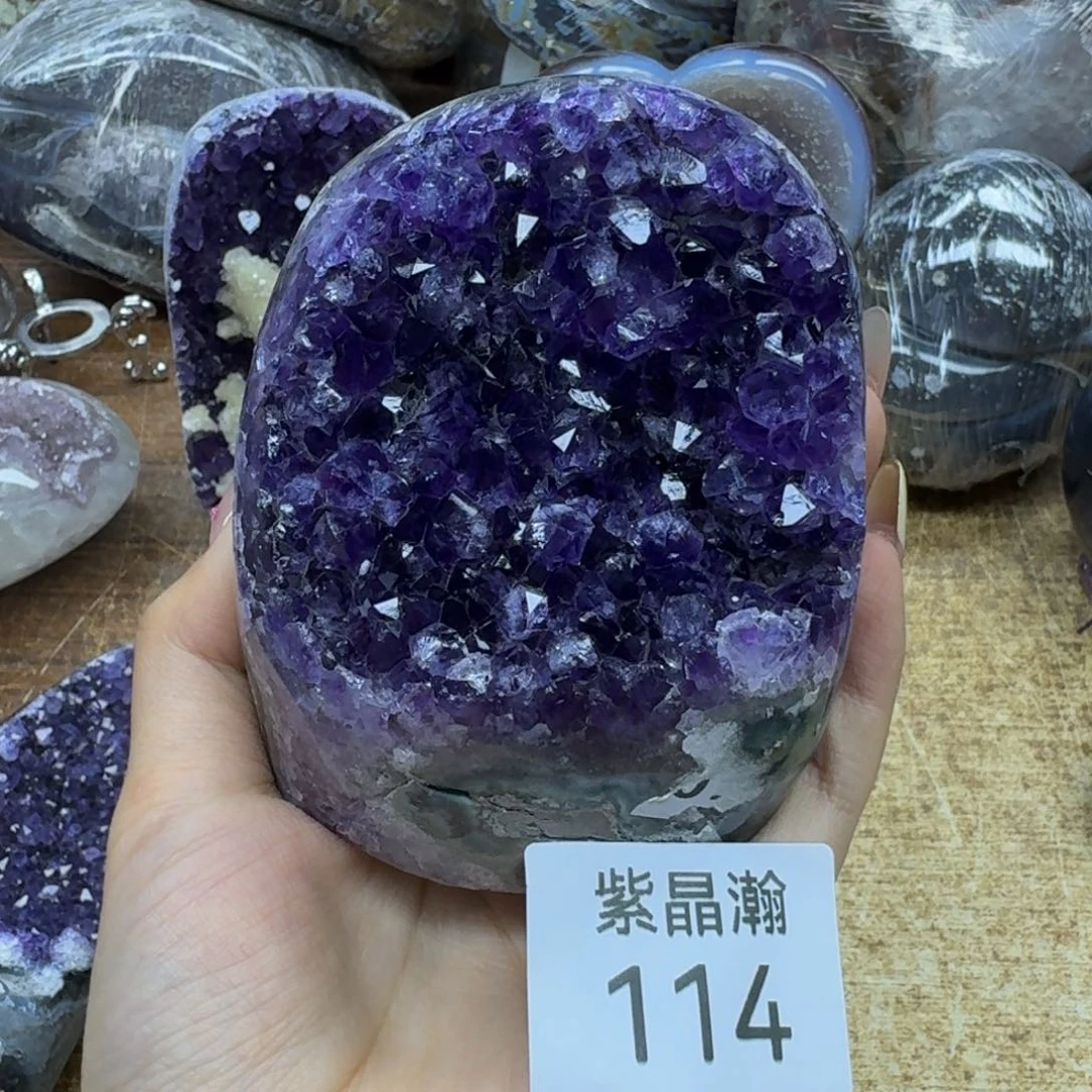 未镶嵌水晶大型摆件（非配饰）