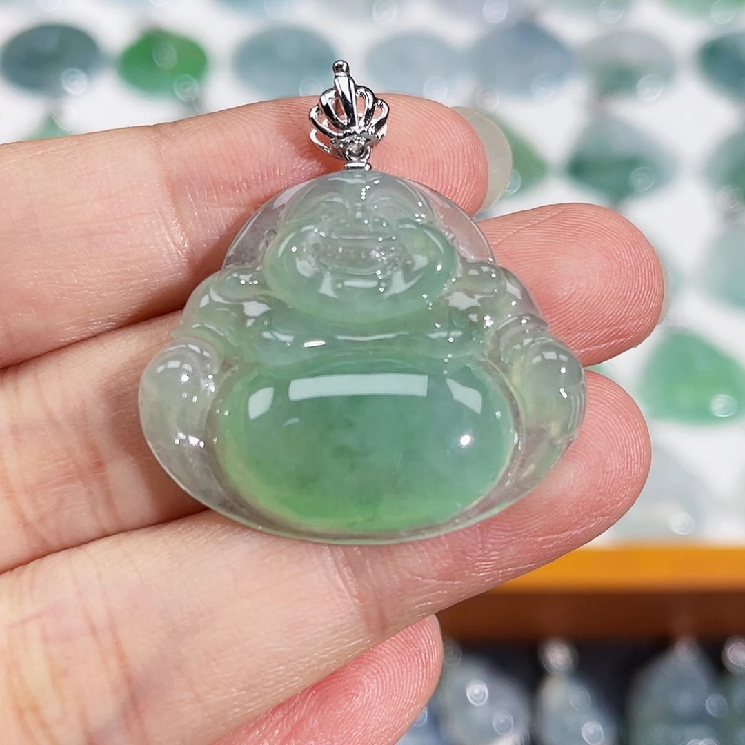 颈饰18K金镶嵌翡翠吊坠