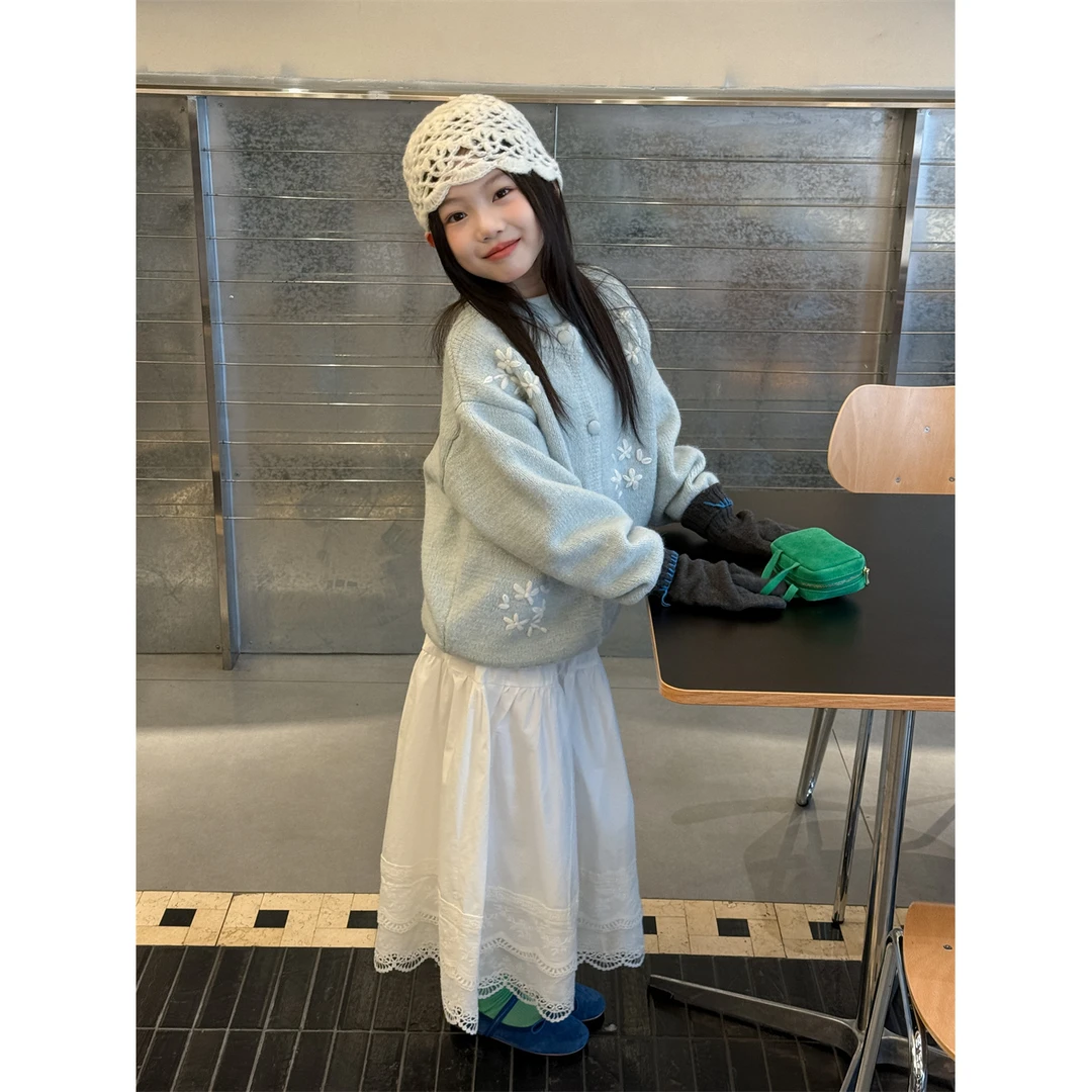 LJ-72226-TBB童装女童绣花开衫毛衣（秋款）