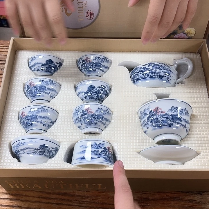 孤品茶具套装等。