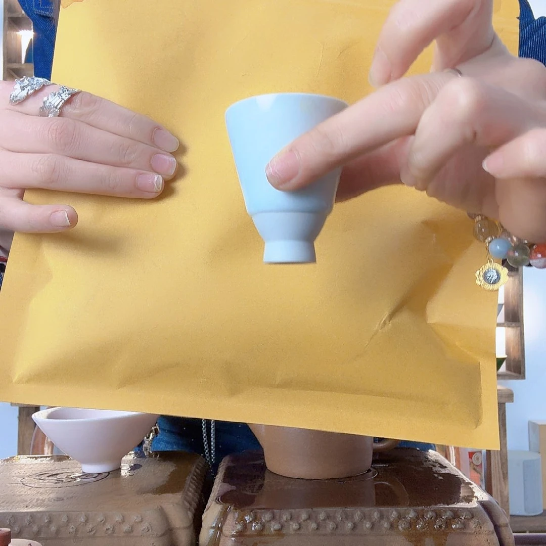 紫砂茶杯而大大方方反反复复个反反复复耕耘