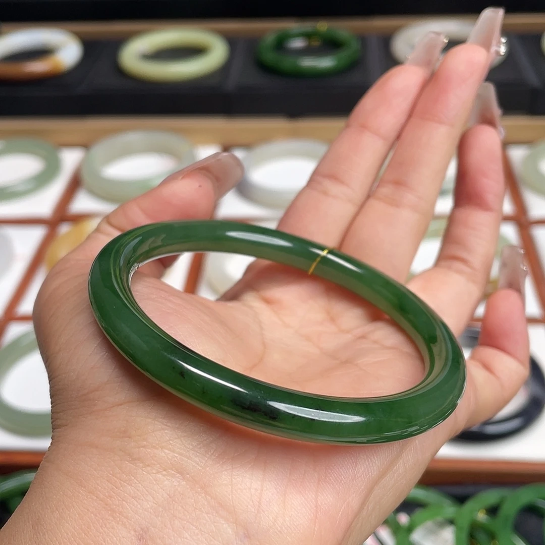 用***0和田玉未镶嵌手镯60