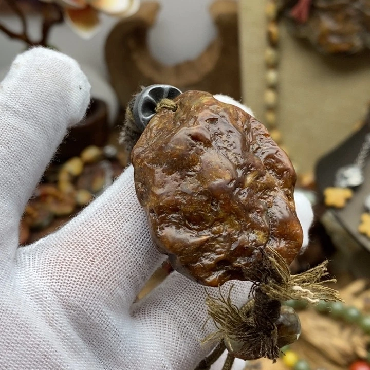未镶嵌岫岩河磨玉（透闪石质玉）挂件卍***卍