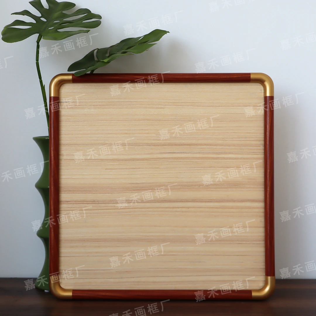 33*33仿铜圆角实木画框 有机玻璃 龙骨背板