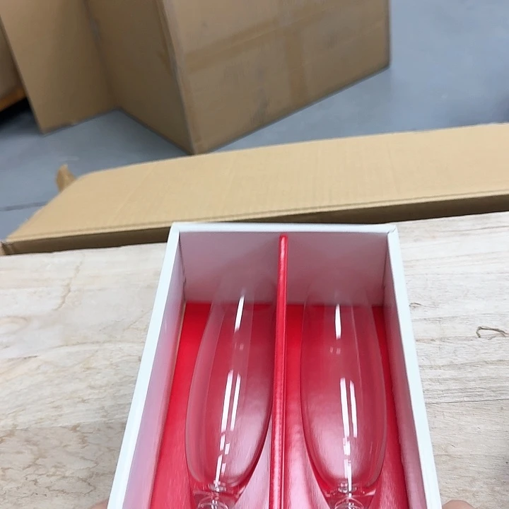 墨**柒瓷器。   瓷器。