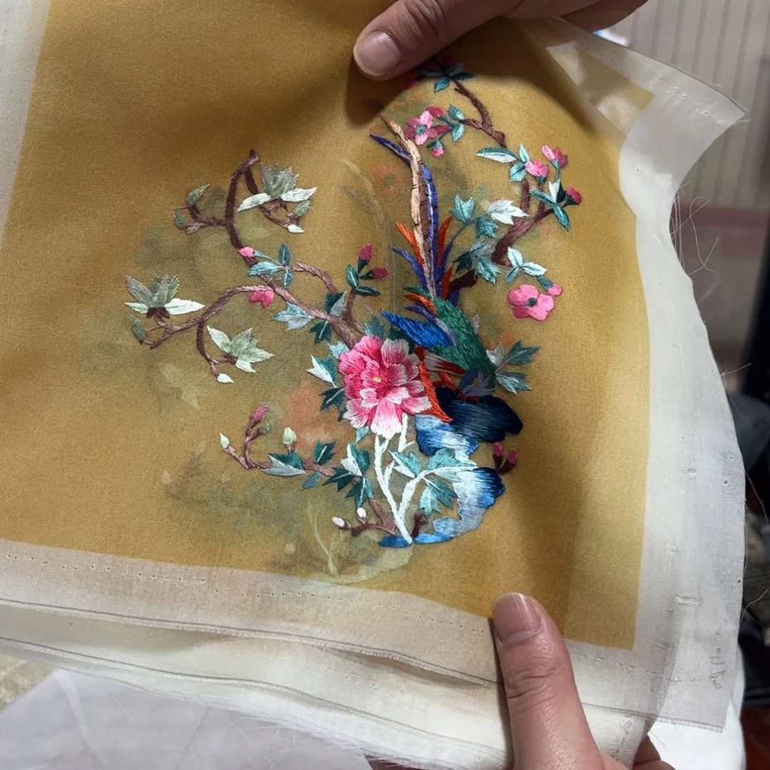 织绣纯手工刺绣陆老师