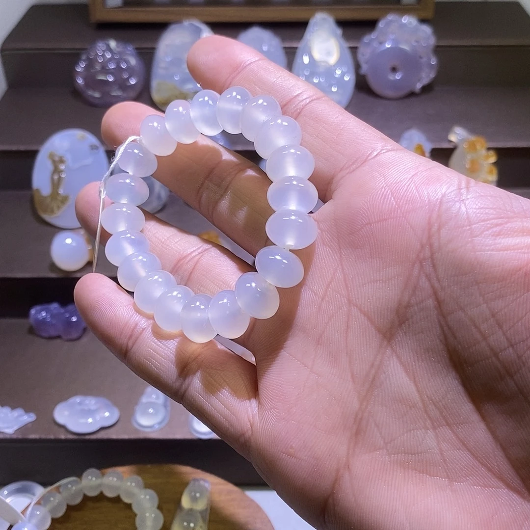 南***燕玛瑙/玉髓未镶嵌颈饰