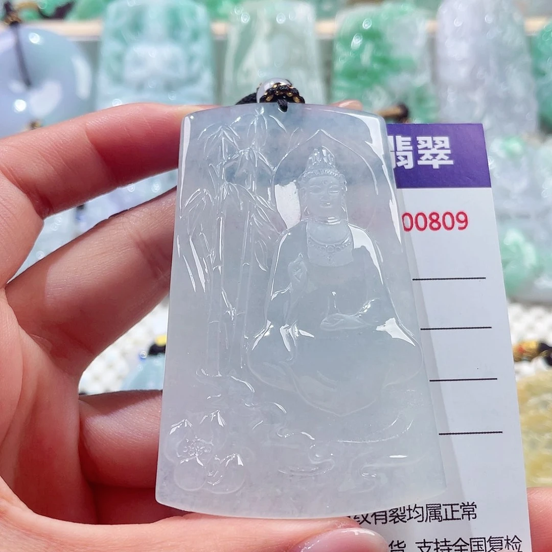 颈饰未镶嵌翡翠观音