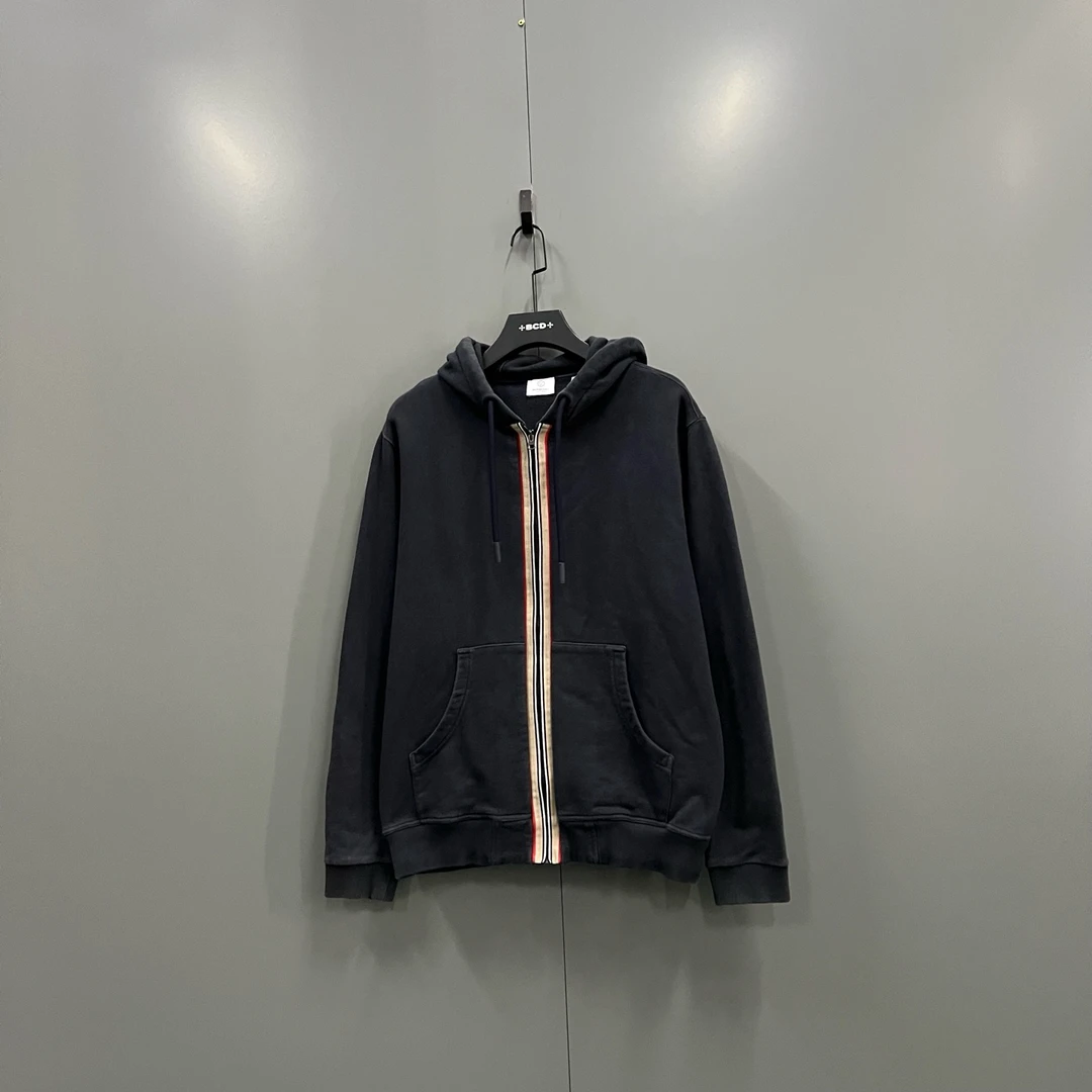 99新 BURBERRY/博柏利 h923 标志性条纹拉链帽衫 M码  609590