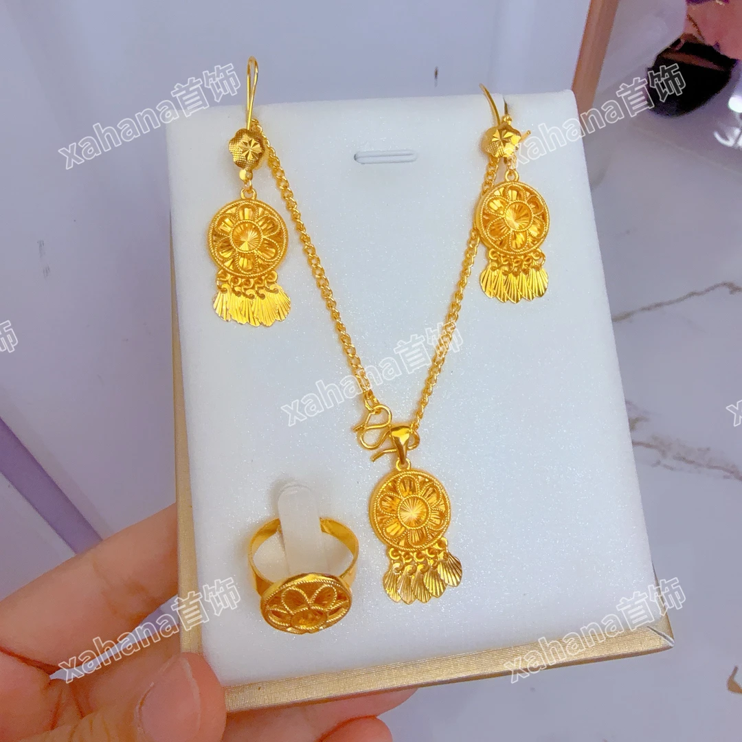 铜合金亚克力项链 新款时尚金子同款三件套首饰气质百搭日常佩戴