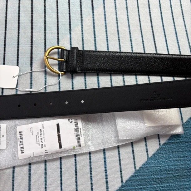 未使用 GUCCI/古驰 古驰黑色金扣腰带