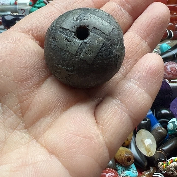 碧***川玛瑙/玉髓未镶嵌颈饰