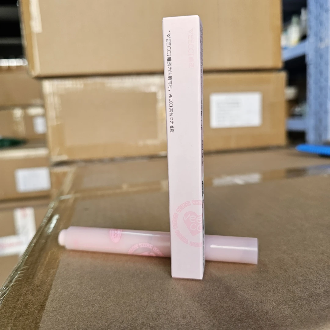 唯资呼呼奶冻固体唇蜜（颜色随机发）