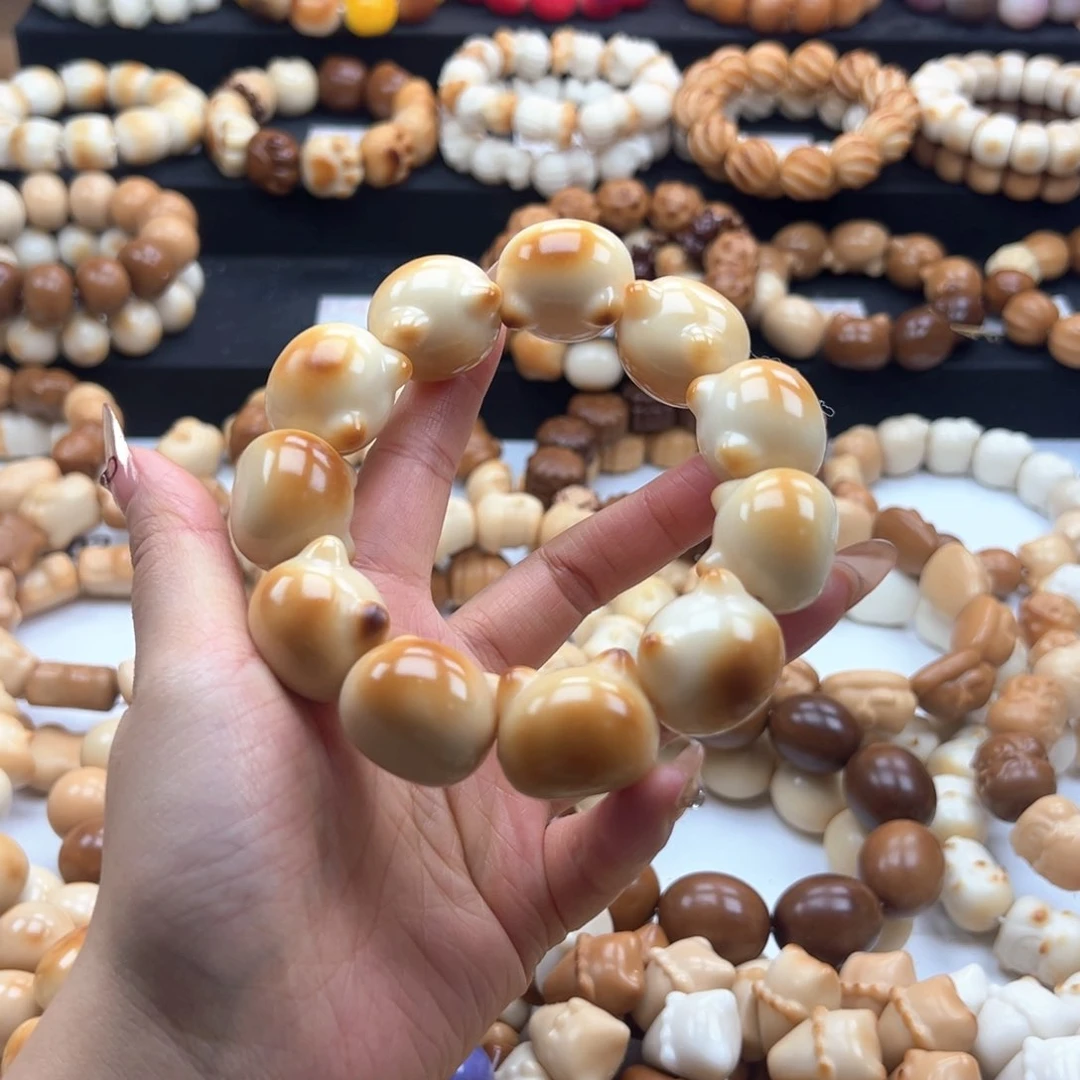 吊坠白玉菩提奶烤腮红猫猫头25-26