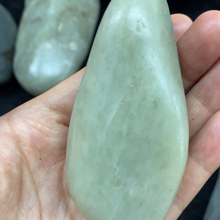 未镶嵌和田玉（糖玉）挂件