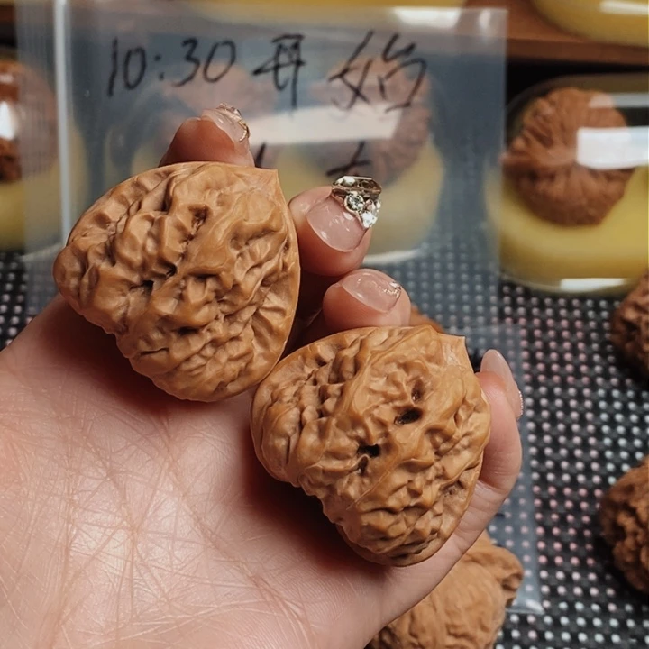 把件文玩核桃37_40三角蛙