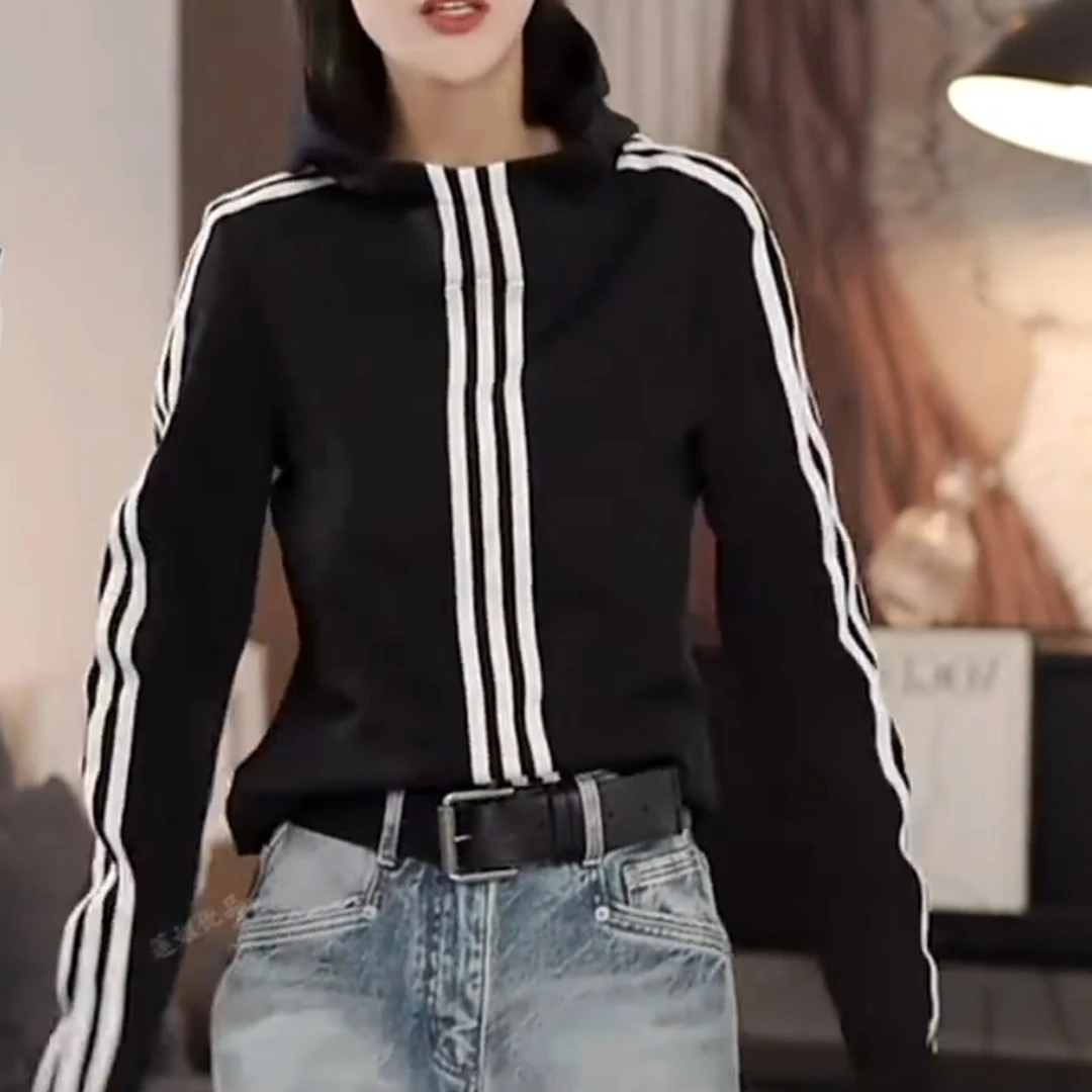 长袖德绒洋气减龄拼接连帽条纹打底衫女套头显瘦上衣2025秋季