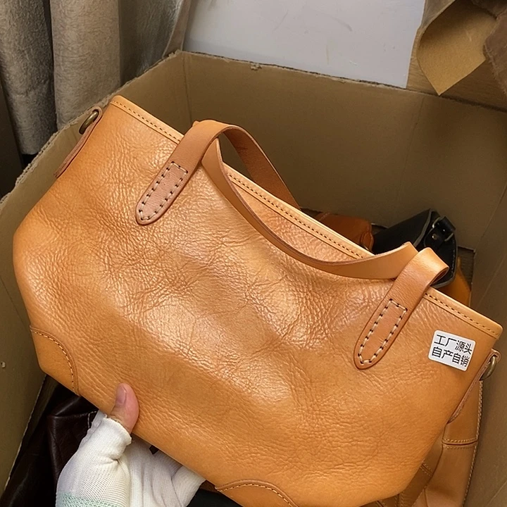 头层牛皮瑕疵单肩包