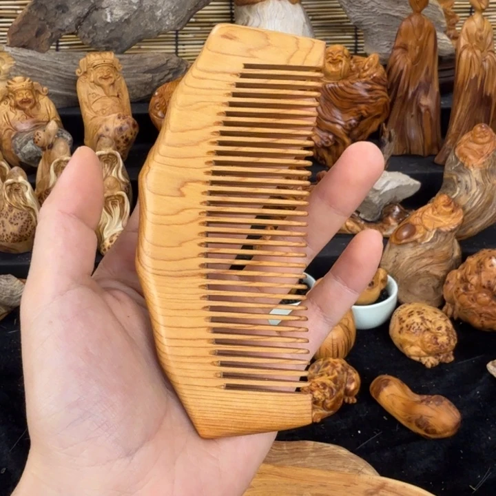 柏木（崖柏）手把件