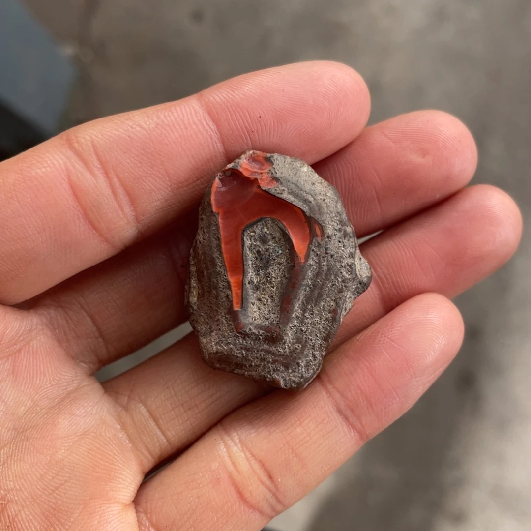 南红玛瑙挂件未镶嵌