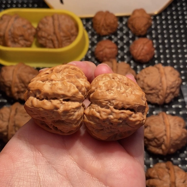 爱***馨把件文玩核桃蛙王