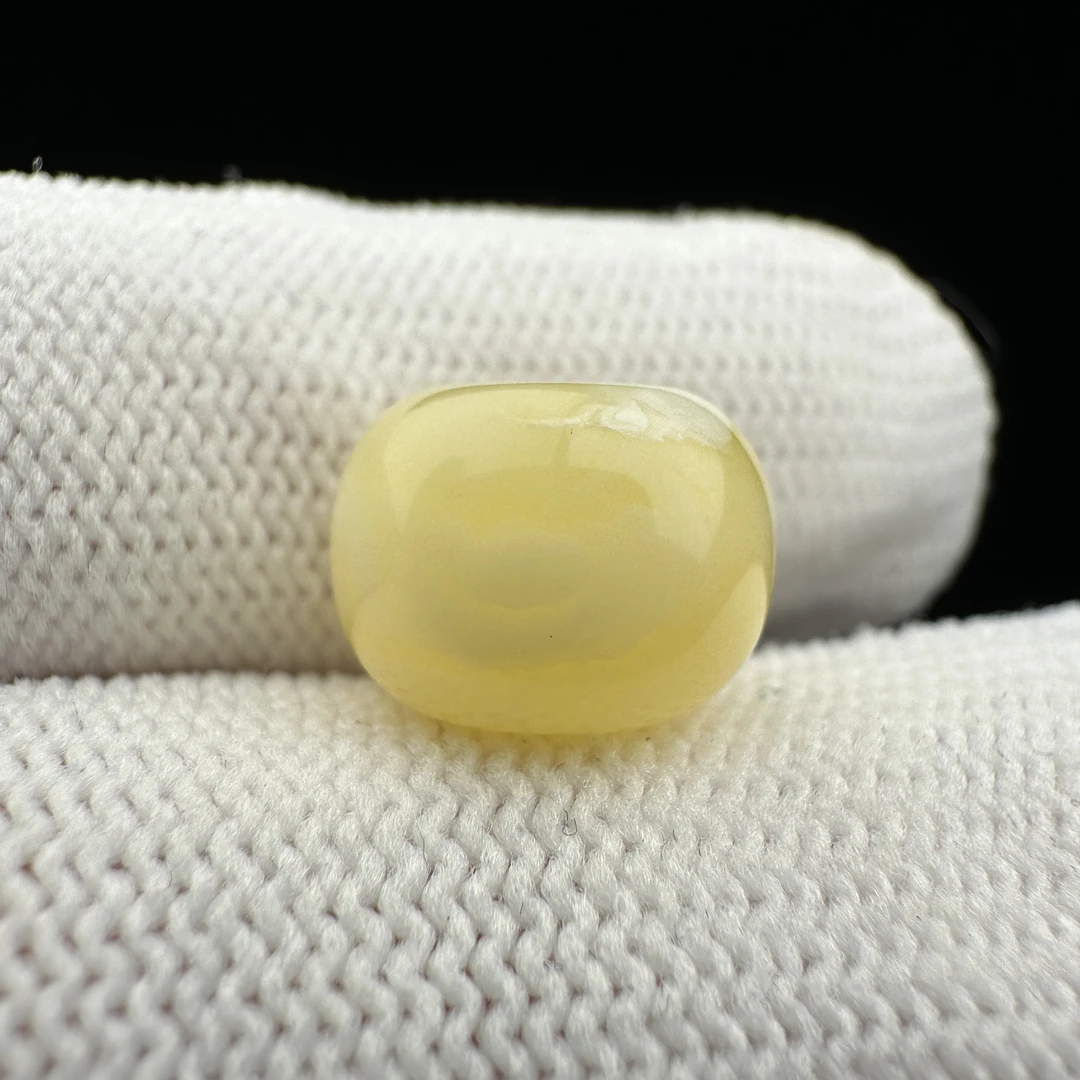 B8842【瑕疵】天然原矿蜜蜡 老型11.6*8.3mm支持复检假一罚十