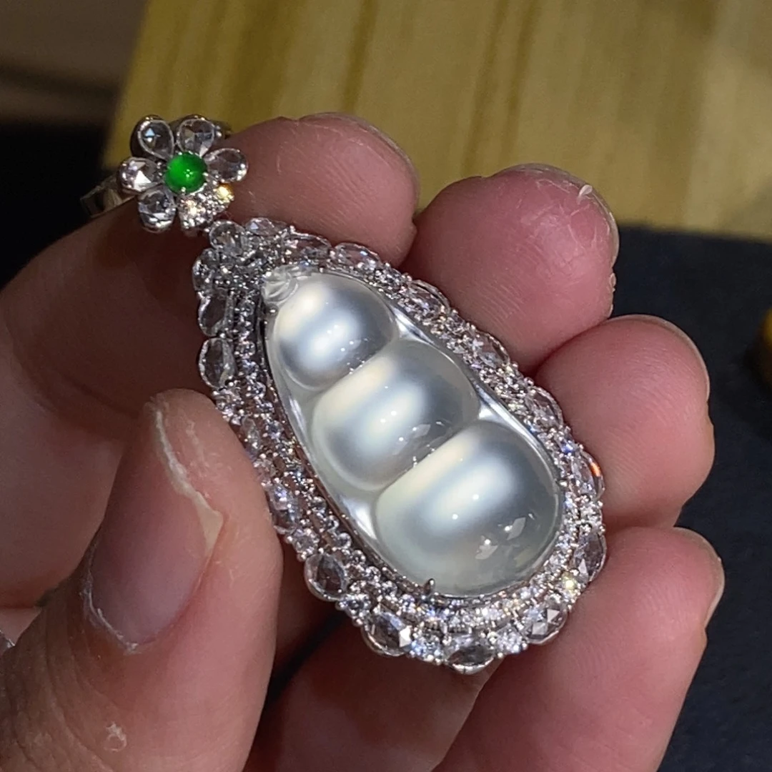 翡翠18K金镶嵌吊坠(不含链)天然缅甸A货翡翠