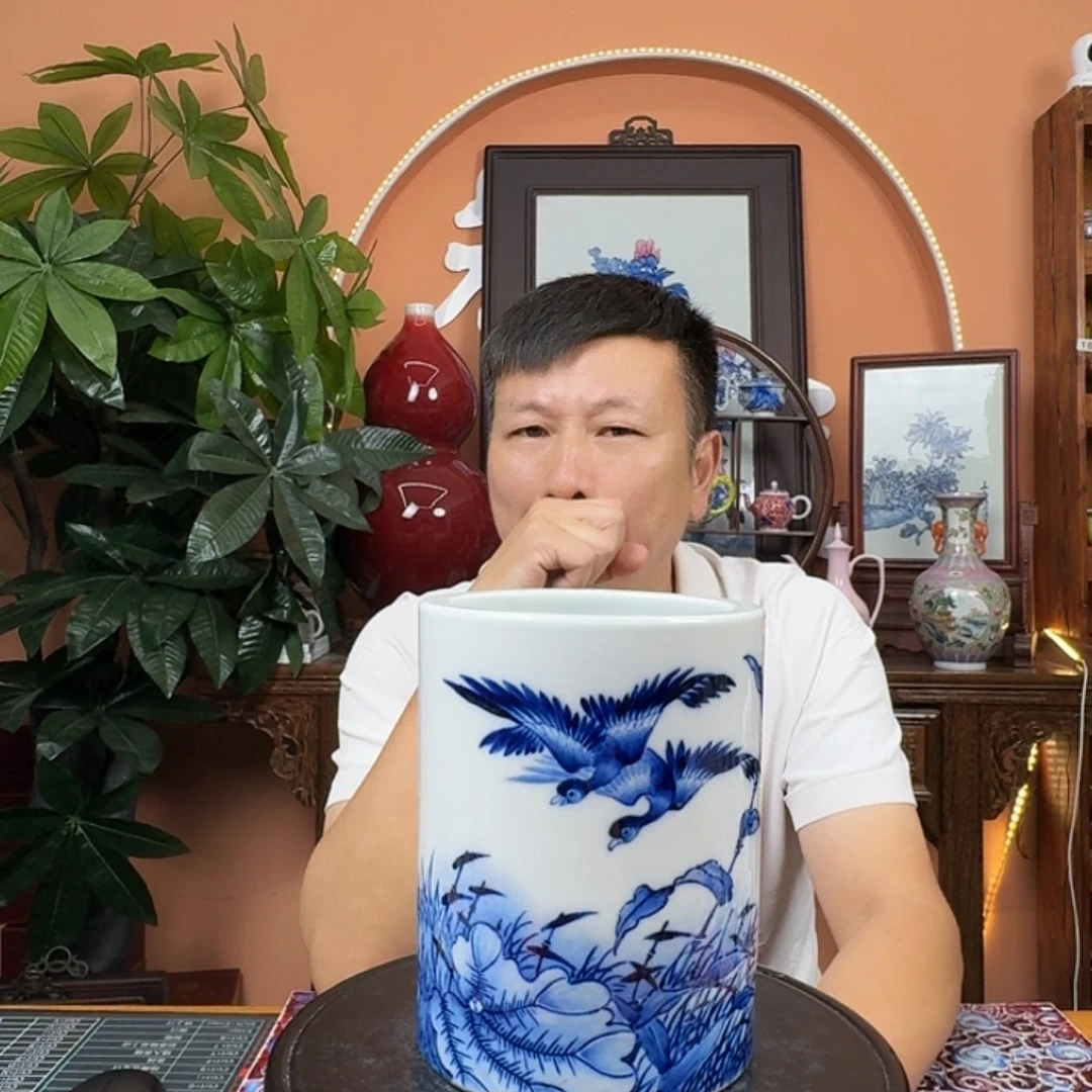 其他景德镇陶瓷手工笔筒