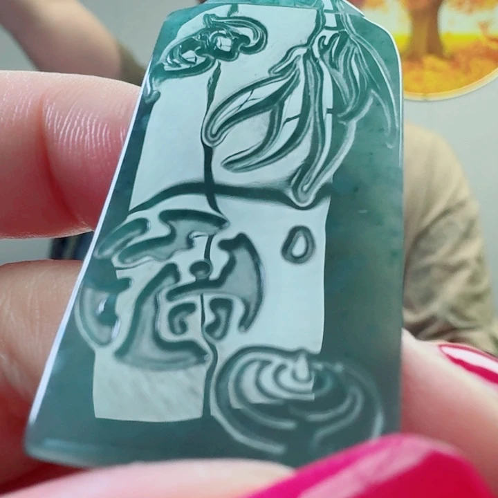 翡翠未镶嵌颈饰ttt6667