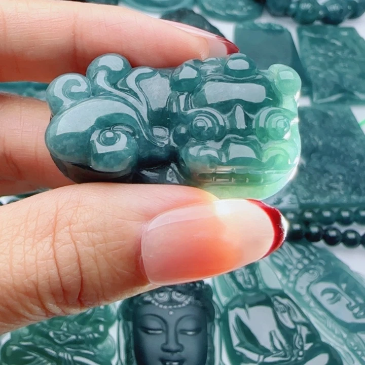 翡翠未镶嵌颈饰多样性发货天然A货翡翠