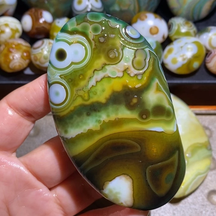 未镶嵌玛瑙/玉髓珠宝半成品70
