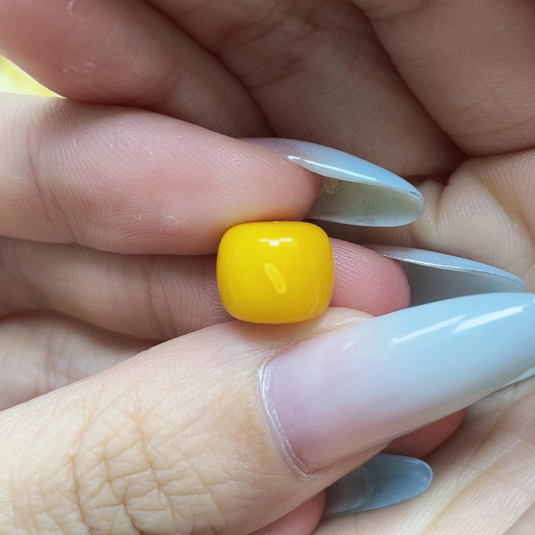 未镶嵌琥珀珠宝奇石11*9mm微瑕