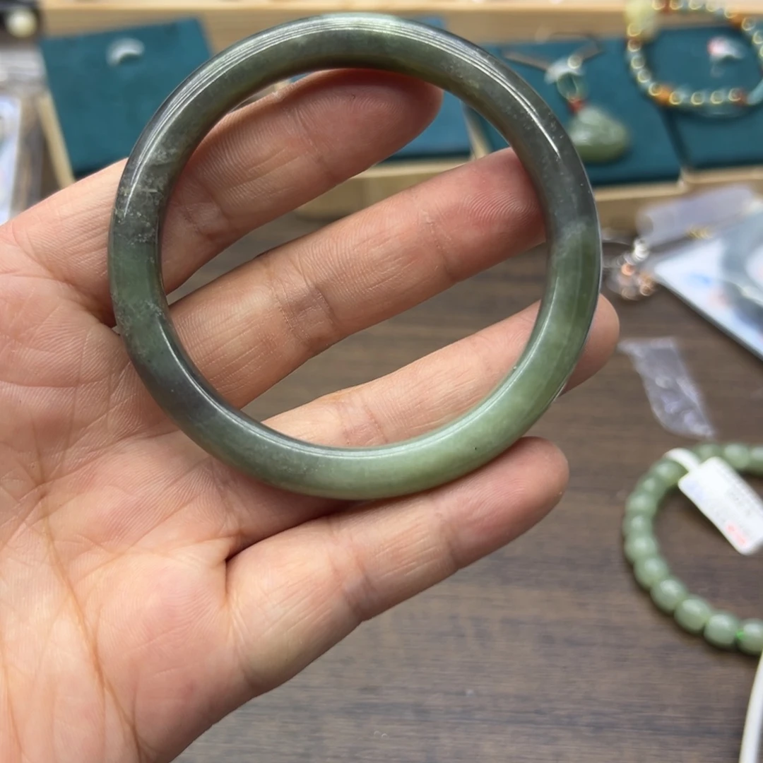 和田玉未镶嵌手镯56.4圈围744