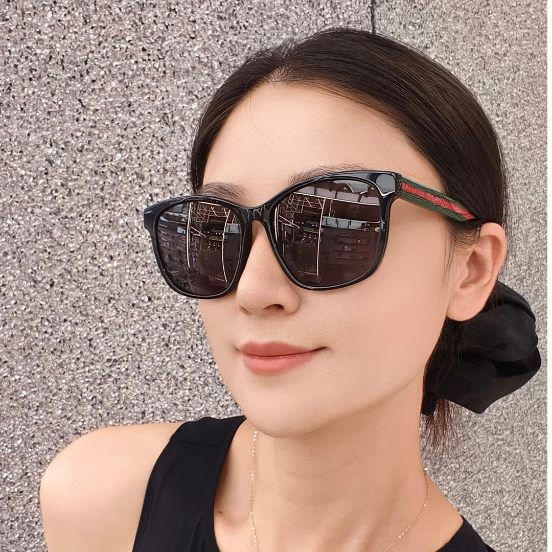 【12号】男女同款方形太阳镜 红绿撞色镜腿简约大气0417