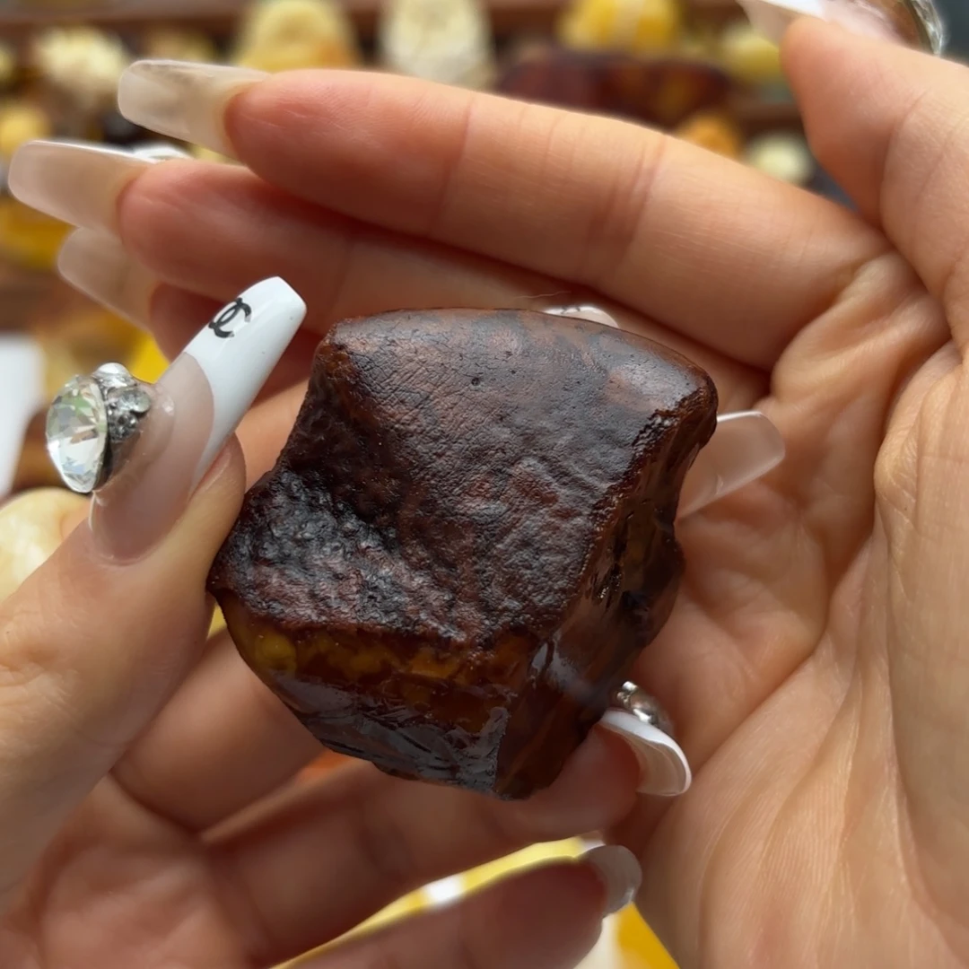 品***。定制琥珀未镶嵌不退不换