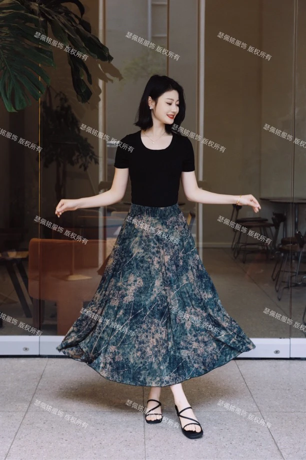 【太古里同款】文艺时尚丝垂冰感立体印花半身裙显瘦大摆裙薄款长裙