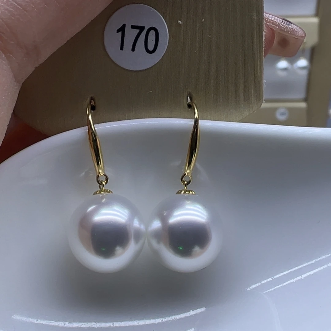 18K金镶嵌淡水珍珠耳饰