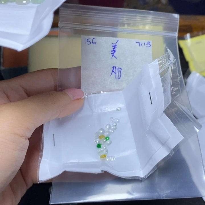 美***鸭定制翡翠未镶嵌不退