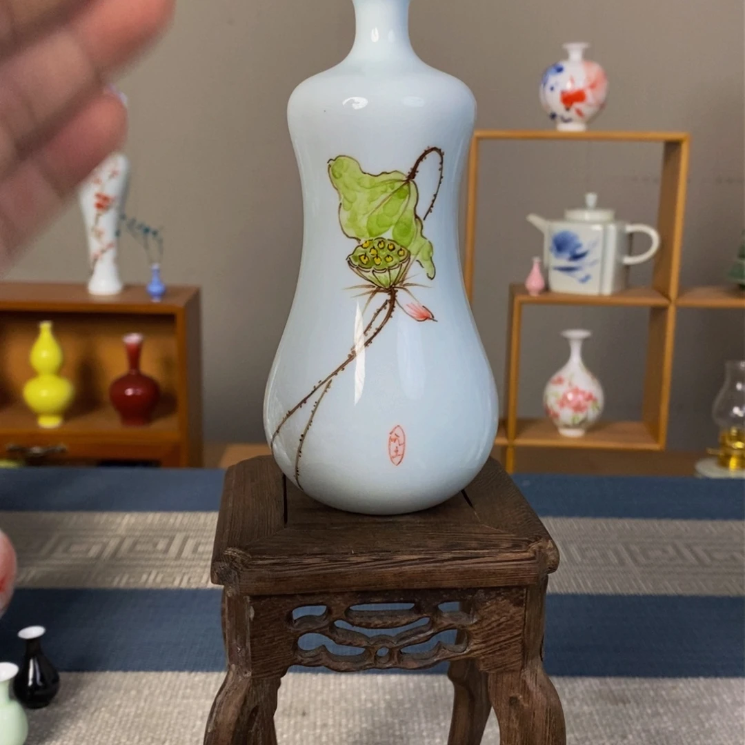 摆件景德镇瓷器精品陈列