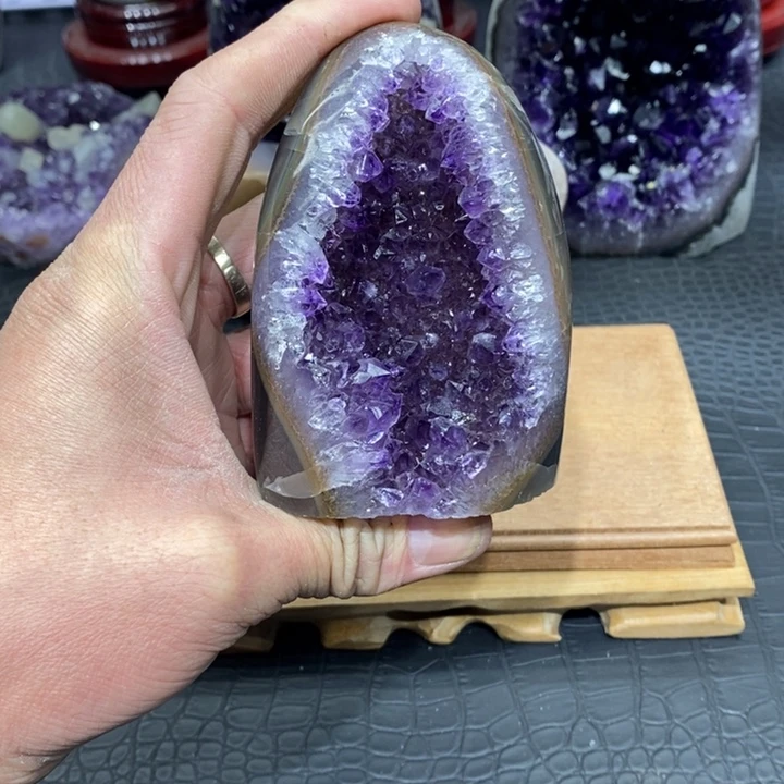 紫晶大型摆件（非配饰）未镶嵌
