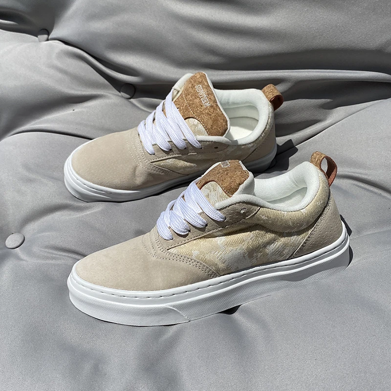 男士透气工装鞋秋季学生潮鞋休闲板鞋米色男鞋大码爆款青少年鞋子