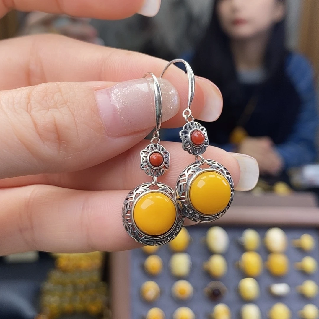 琥珀未镶嵌裸石成品