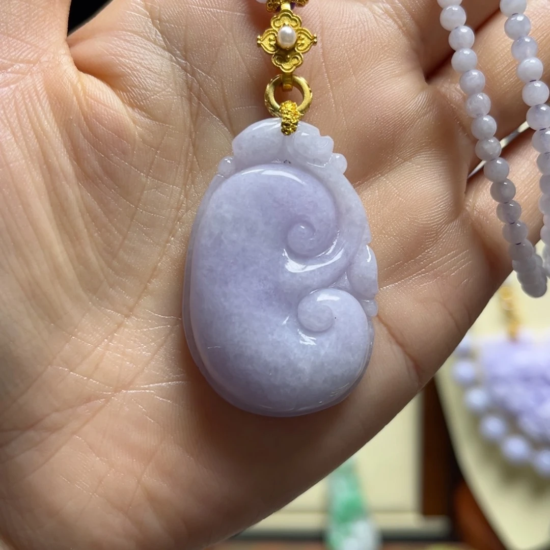 翡翠颈饰未镶嵌天然翡翠