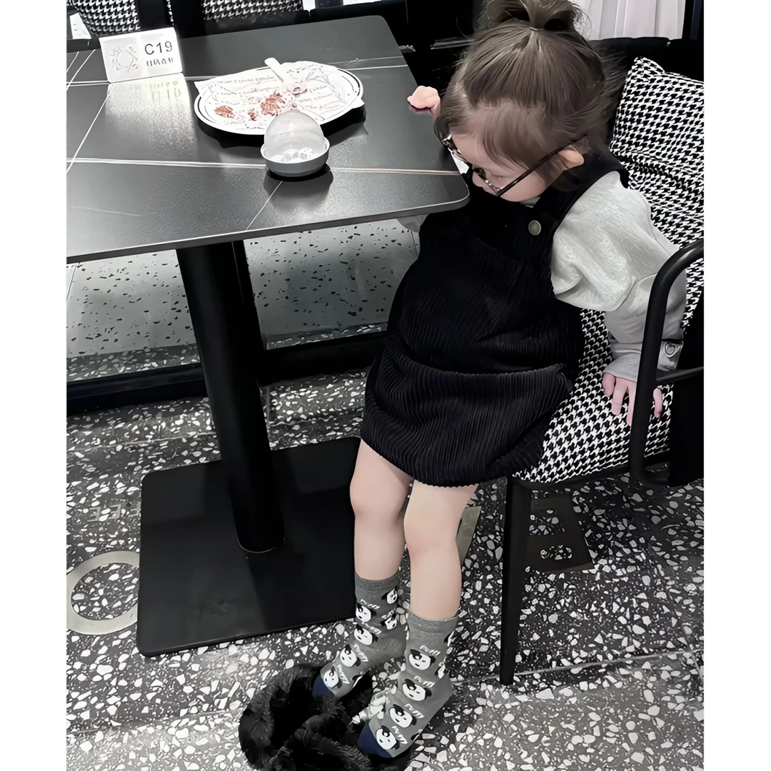壹妈童装萌娃穿搭韩版女童洋气套装春季儿童灰色卫衣灯芯绒背带裙
