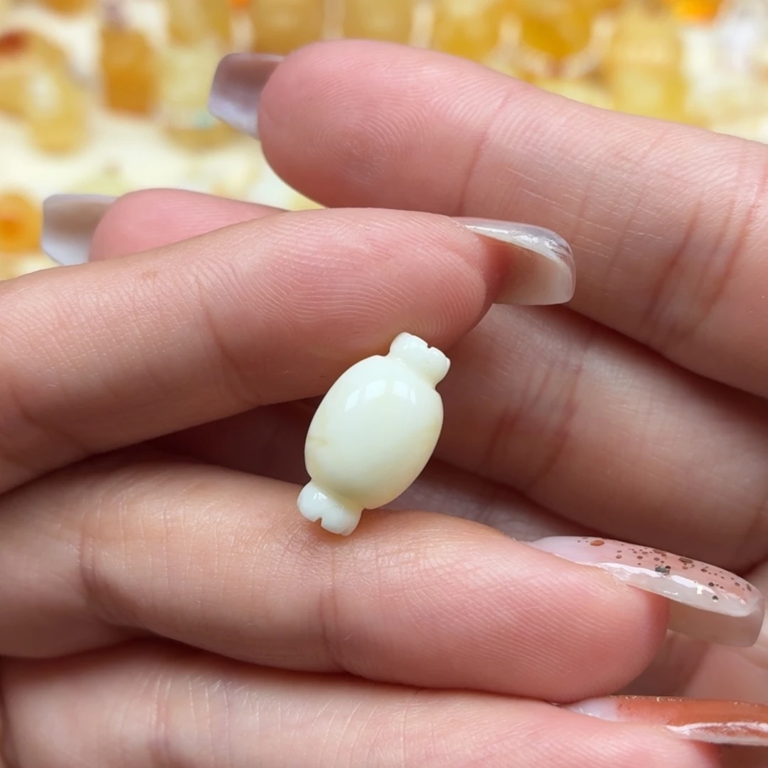 琥珀未镶嵌裸石蜜蜡