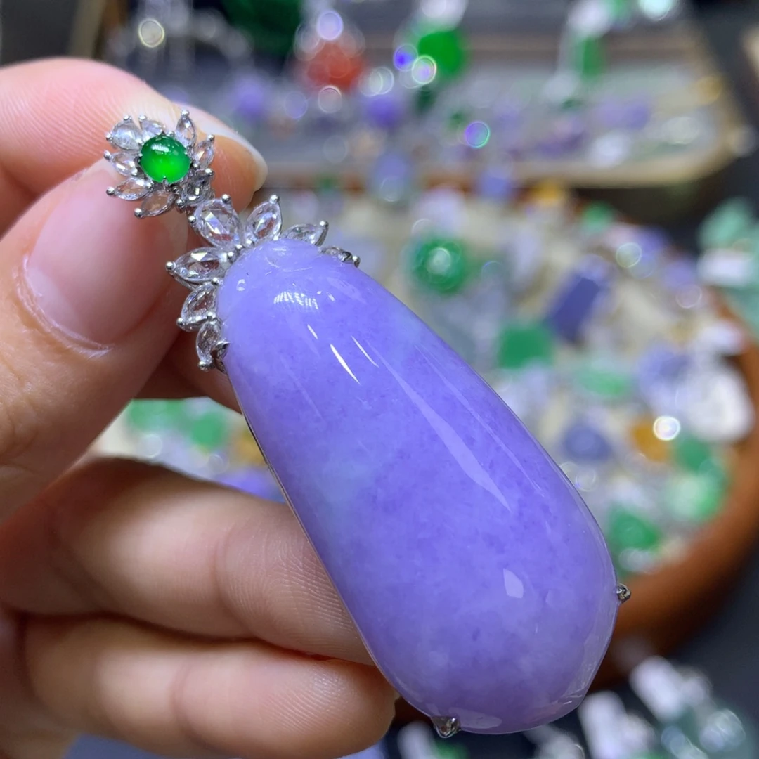 翡翠18K金镶嵌颈饰翡翠吊坠项链