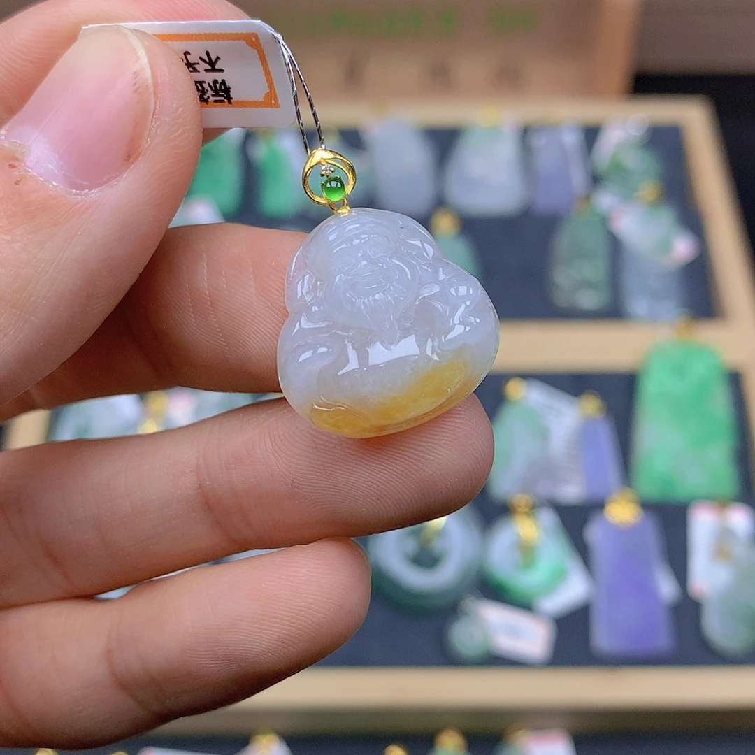 翡翠颈饰18K金镶嵌翡翠