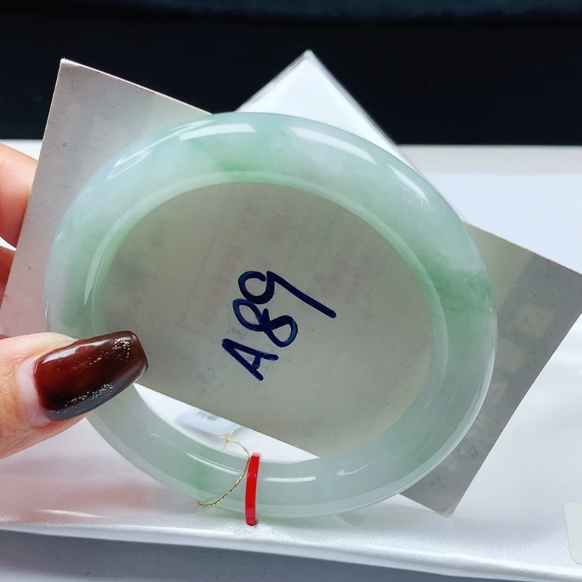 【闪购商品】翡翠手镯未镶嵌 圆条55+