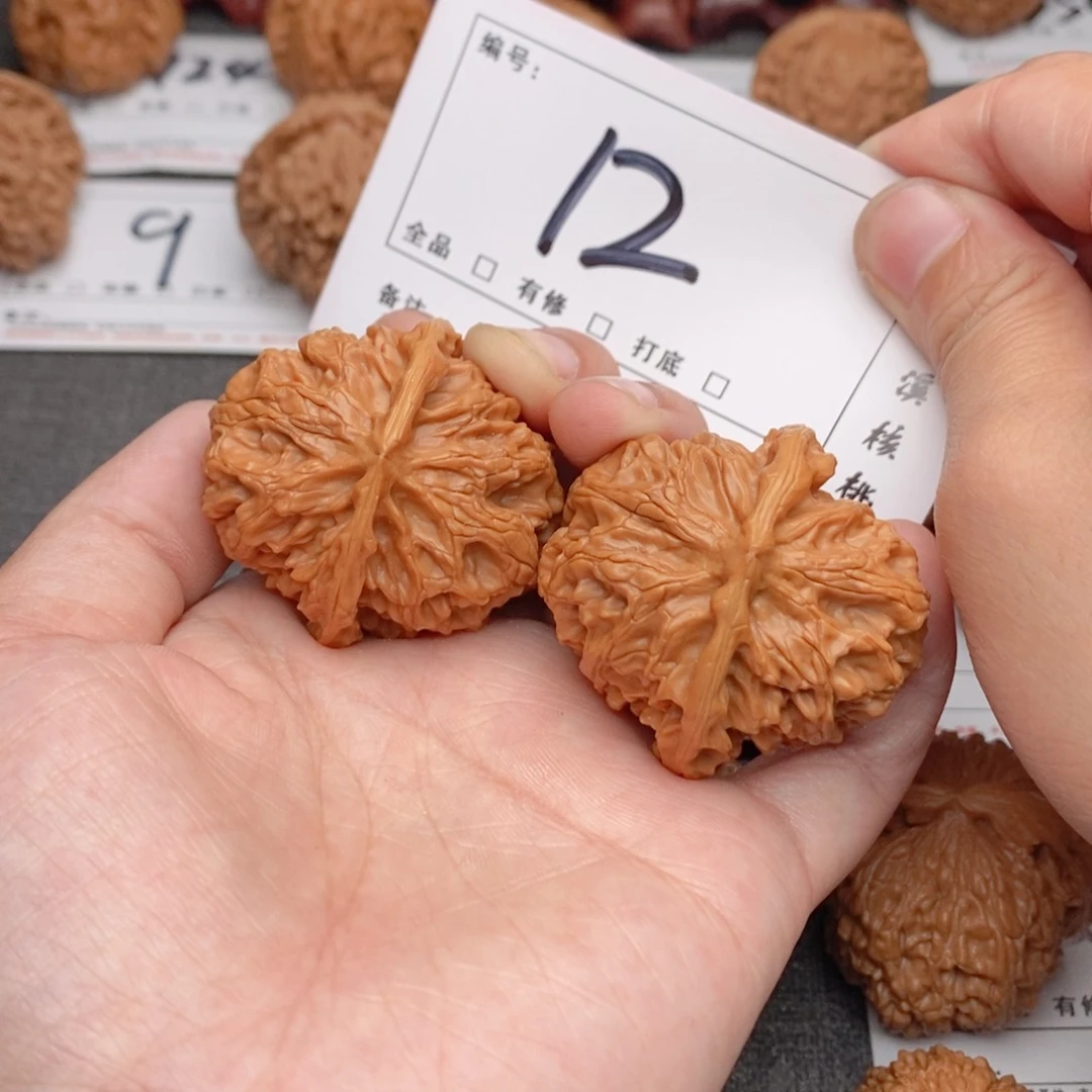 文玩核桃吊坠42苹果12